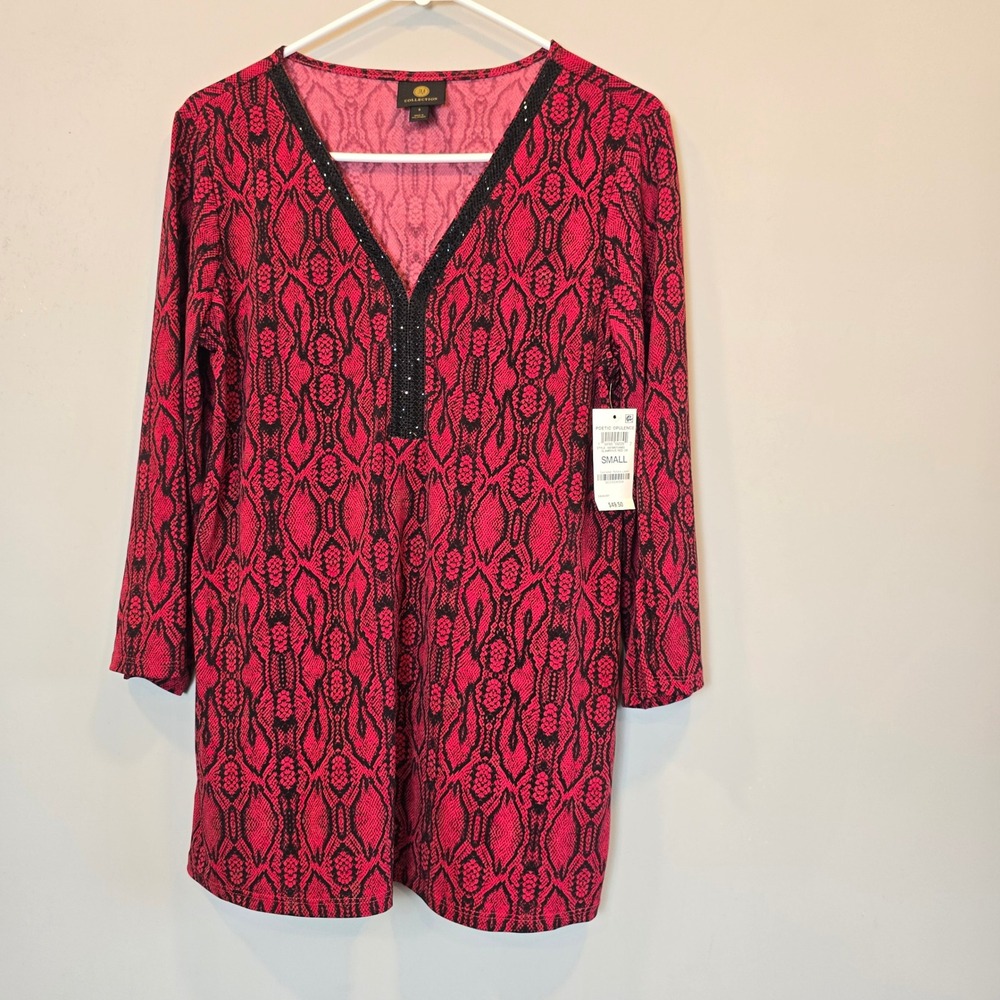 JM Collection Blouse Red Black Snakeskin Beaded Womens Small NWT
